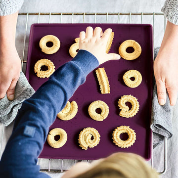 Silicone Baking Sheet w. Rim